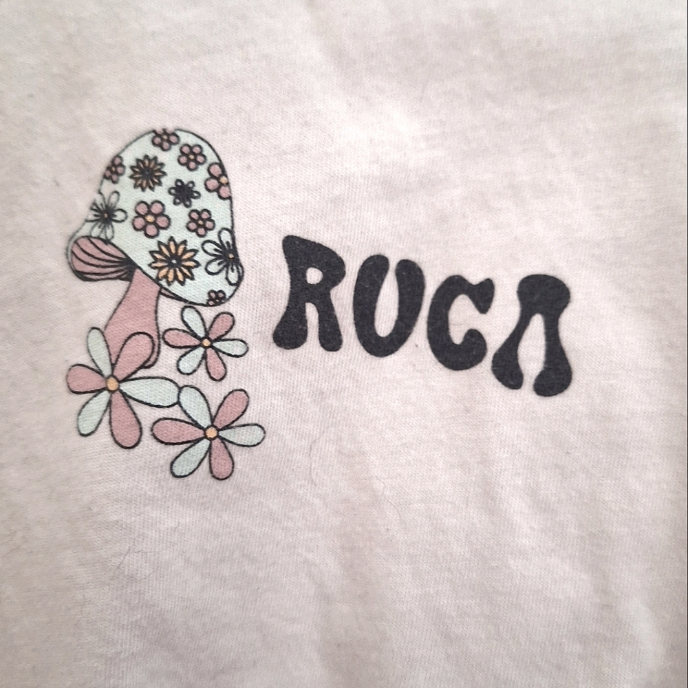 L White Tee - Picture 3 of 4